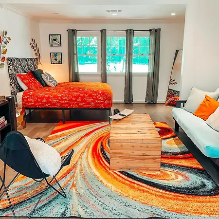 Cozy Guest House Studio Apartment